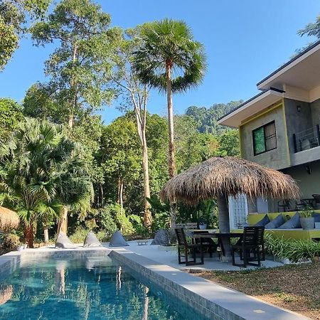 Lazy Republique Hotel Koh Chang Exterior photo