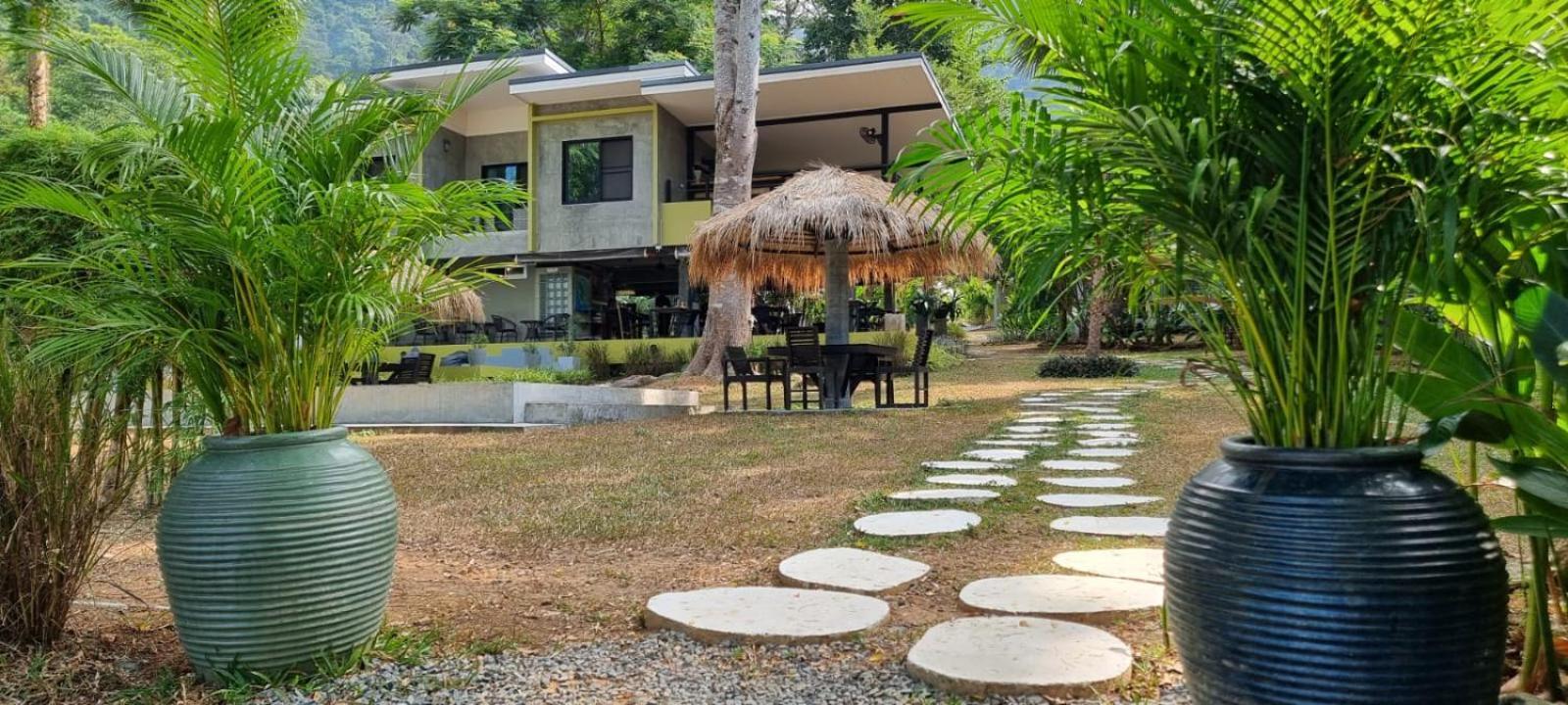 Lazy Republique Hotel Koh Chang Exterior photo