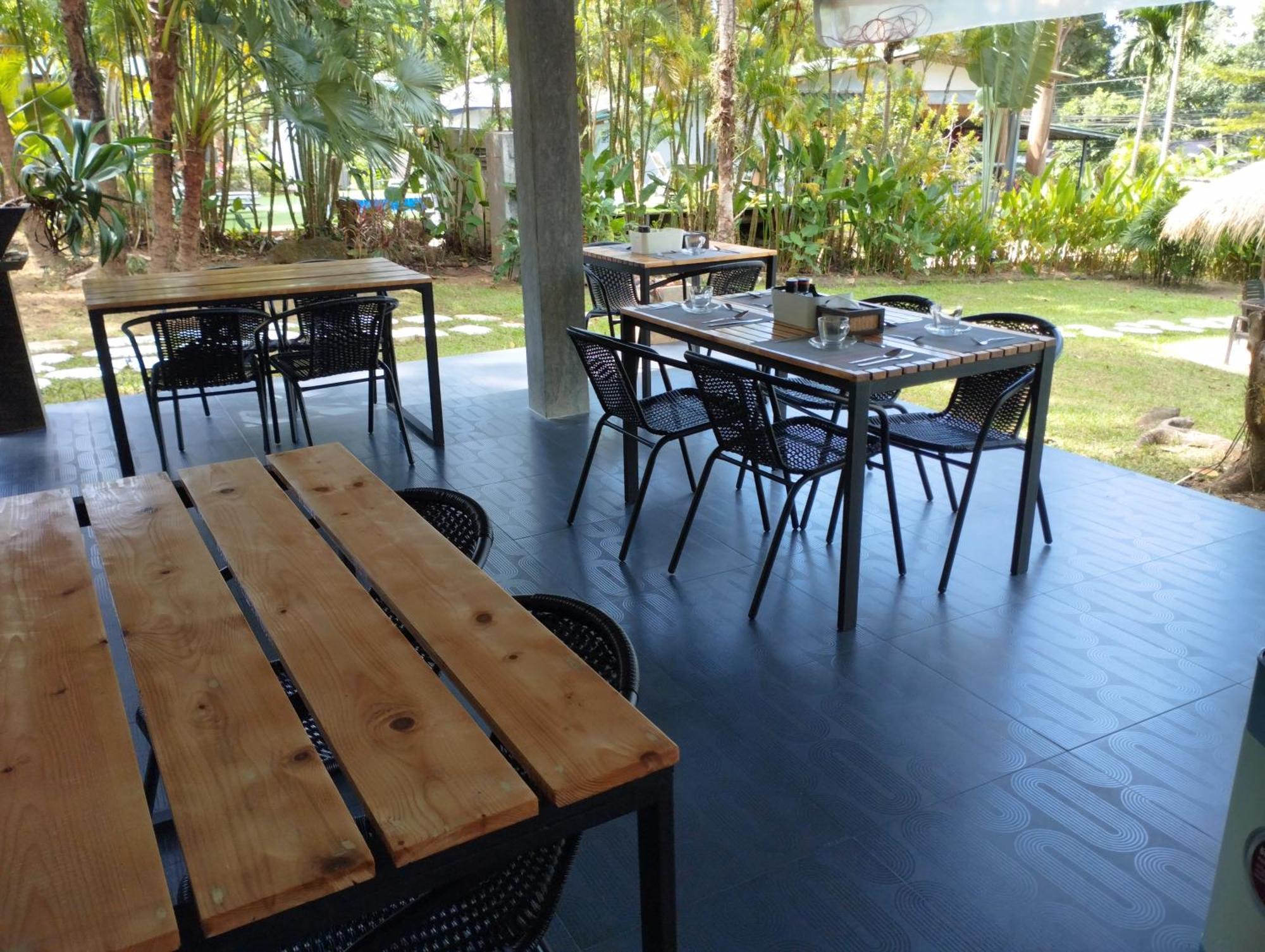 Lazy Republique Hotel Koh Chang Exterior photo